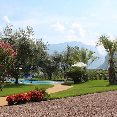 Farm stay Agritur Il Melograno Arco