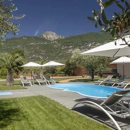 Agritur Il Melograno Farm stay *